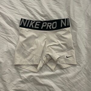 White Nike Pro small